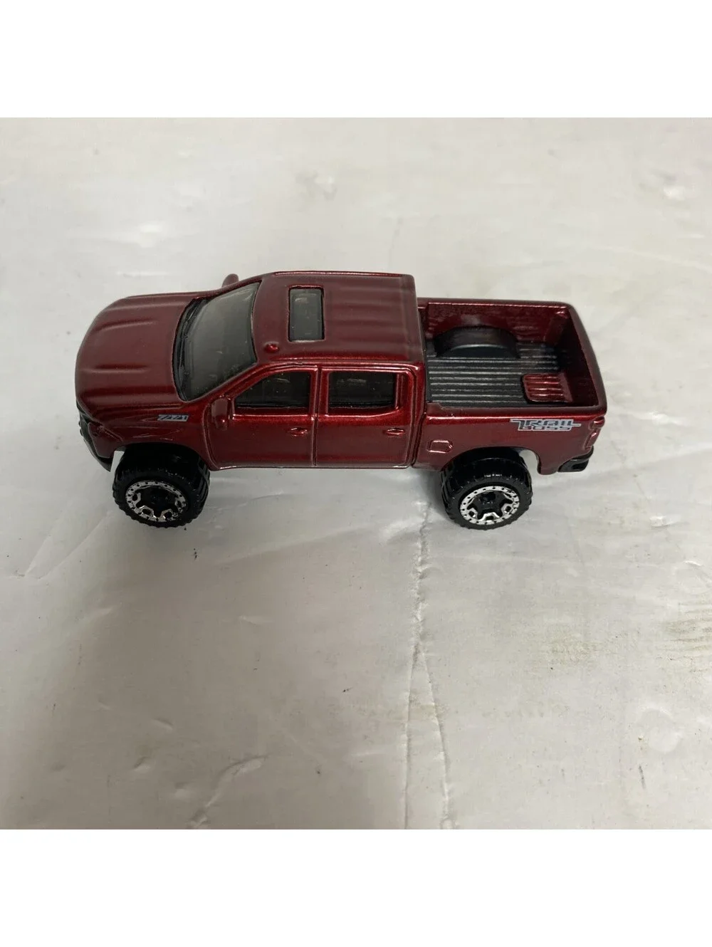 hot wheels Z71 Trail Boss 2017 Chevy Silverado